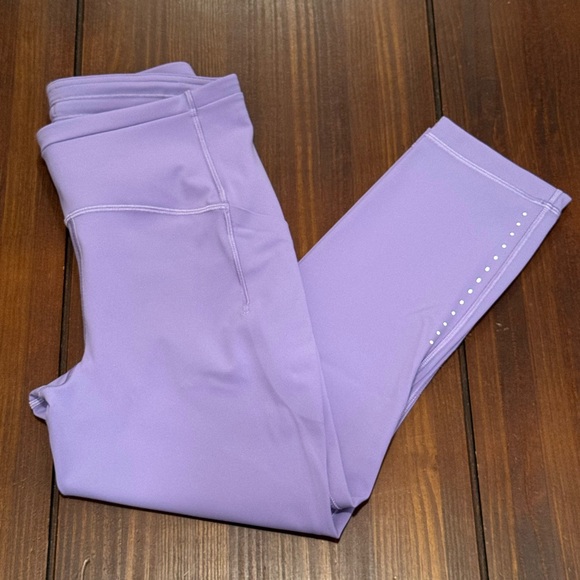 Lululemon Swift Speed Crop 21” in Purple Size 6 - Picture 8 of 14
